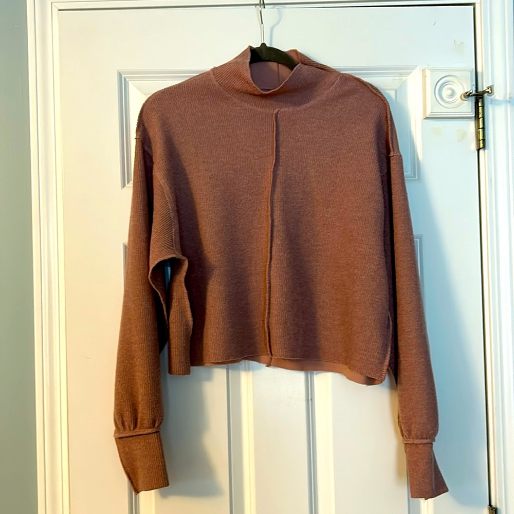 Urban Outfitters women's Mauve long sleeve sweater size S